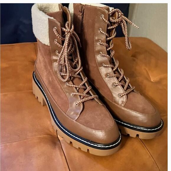 Violet & Red Alexa Lace Up Boots 8.5 Tan Brown NWOT Combat Sherpa Lug Moto - Picture 3 of 7